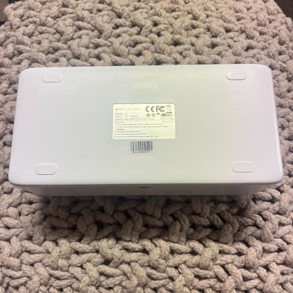 Bella Lash UV Light Sterilizer - Picture 4 of 4